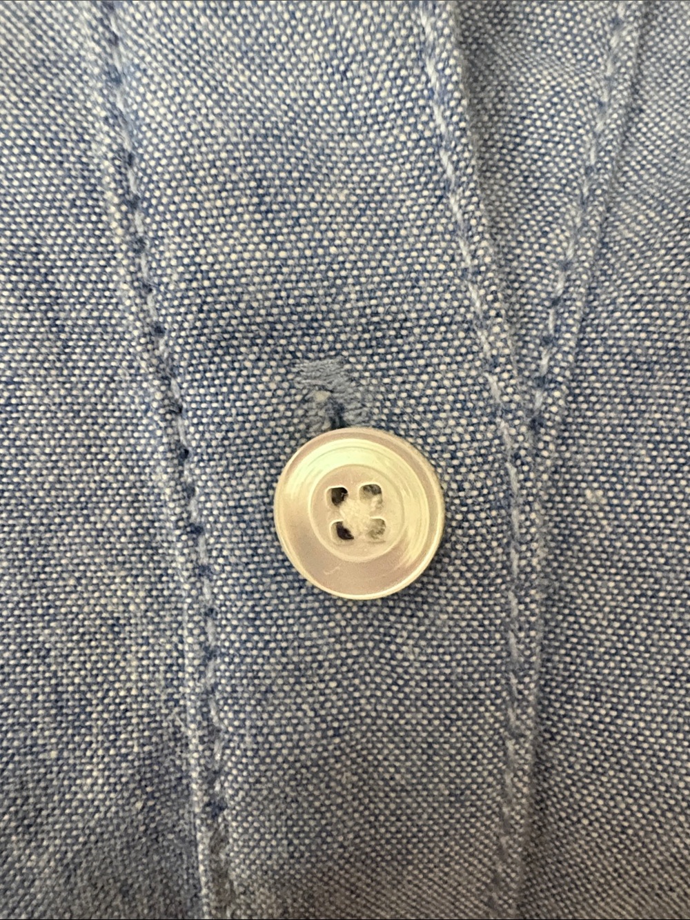 J McLaughlin Light Blue Button-Down Chambray Shirt women’s size medium - Picture 2 of 10